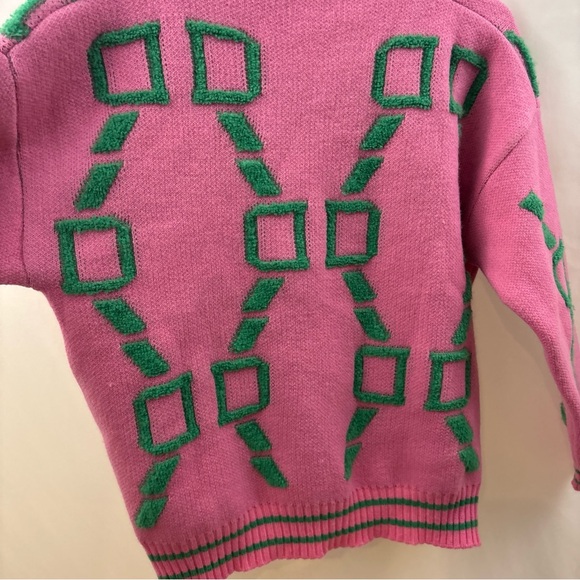 Alpha Kappa Alpha AKA Colors Sweater Thick And Comfy Sz Medium College Divine 9 - Picture 12 of 12